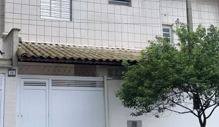 Sobrado Moderno com Piscina, Conceito Aberto e Ampla Área! Aviação