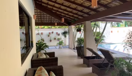 Linda casa no condomínio Outeiro da Glória porteira Fechada