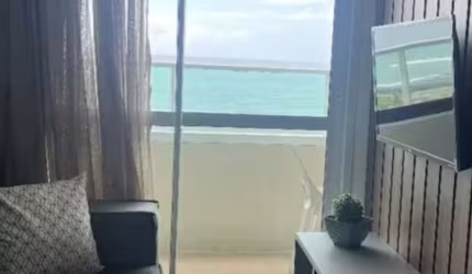 LINDO UM QUARTO MOBILIADO SMART COSTA AZUL