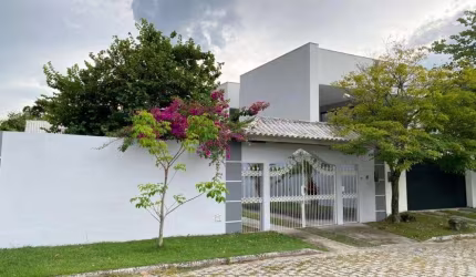 Casa para Locação em Rio de Janeiro, Guaratiba, 3 dormitórios, 1 banheiro, 4 vagas