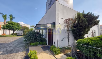 Casa Comercial à venda com 1201.25m² por R$ 3.200.000,00 no bairro Emiliano Pern