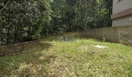 Terreno em Condomínio  à venda com 167.77m² por R$ 269.500,00 no bairro Santa Câ