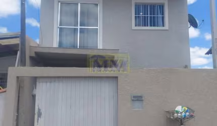Sobrado com 3 dormitórios à venda com 120m² no bairro Emiliano Perneta - PINHAIS