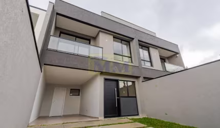 Sobrado com 3 dormitórios à venda com 133,81m² no bairro Centro - PINHAIS / PR