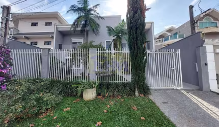 Sobrado com 3 suítes e 360 m² de terreno no Pineville - Pinhais/PR