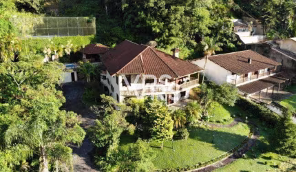 Casa com 6 dormitórios à venda, 476 m² por R$ 3.500.000,00 - Comary - Teresópolis/RJ