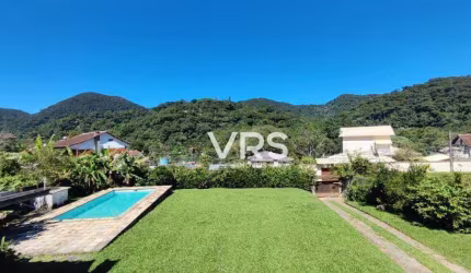 Casa à venda, 161 m² por R$ 1.200.000,00 - Carlos Guinle - Teresópolis/RJ