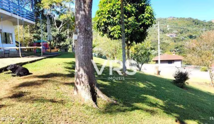 Casa com 4 dormitórios à venda, 196 m² por R$ 1.100.000,00 - Cascata do Imbuí - Teresópolis/RJ