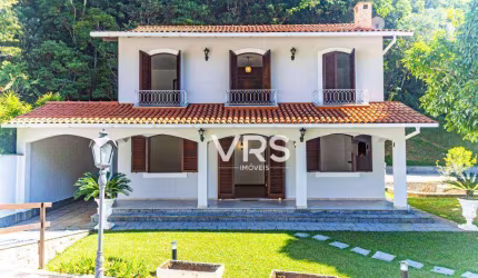 Casa com 5 dormitórios, 300 m² - venda por R$ 2.625.000,00 ou aluguel por R$ 21.694,80/mês - Comary - Teresópolis/RJ