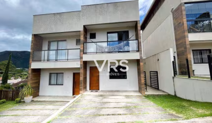 Casa com 2 dormitórios à venda, 117 m² por R$ 595.000,00 - Iucas - Teresópolis/RJ