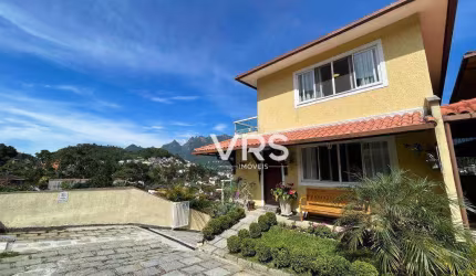 Casa com 4 dormitórios à venda, 155 m² por R$ 997.000,00 - Araras - Teresópolis/RJ