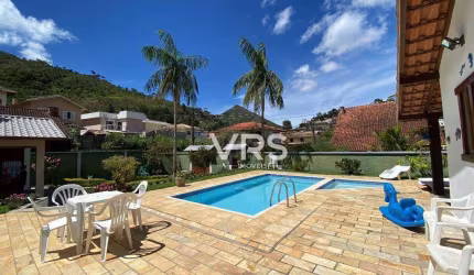 Casa com 4 dormitórios à venda, 388 m² por R$ 1.300.000,00 - Tijuca - Teresópolis/RJ