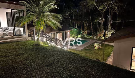 Casa com 5 dormitórios à venda, 497 m² por R$ 4.980.000,00 - Comary - Teresópolis/RJ