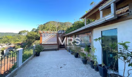 Casa com 3 dormitórios à venda, 250 m² por R$ 500.000,00 - Granja Guarani - Teresópolis/RJ