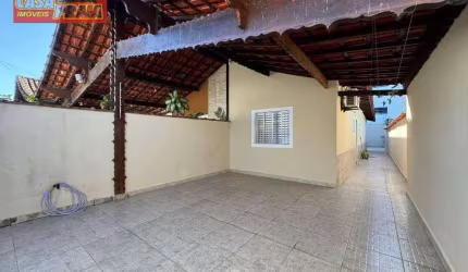 Casa com 2 dormitórios à venda, 75 m² por R$ 319.000,00 - Balneário Jussara - Mongaguá/SP