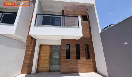 SOBRADO NOVO A 130 METROS DA PRAIA 3 SUITES PISCINA  139 m² por R$ 855.000 - Jardim Marina - Mongaguá/SP
