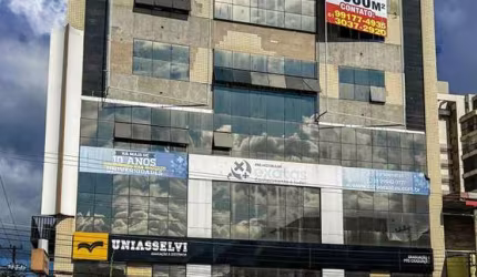 AV COMERCIAL