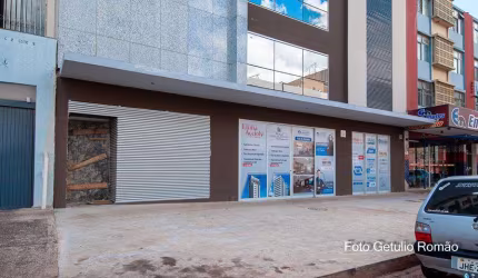 C 2 Lojas + subsolo financiada.