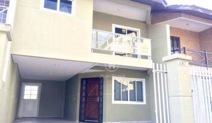 Sobrado com 3 dormitórios à venda, 209 m² por R$ 790.000,00 - Pineville - Pinhais/PR