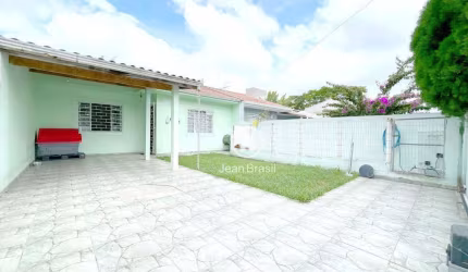Casa em Pinhais com 2 e 3 quartos, próx. da Av. Irai...