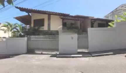 Casa à venda em São Francisco, com vista deslumbrante.