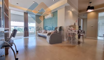 Apartamento à venda no Fonseca, com varanda vista livre e dois dormitórios.