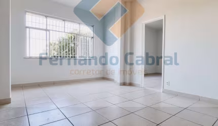Imperdível: Apartamento de 2 quartos no Centro de Niterói-RJ, com 89m², sala ampla, 2 banheiros e vaga de garagem