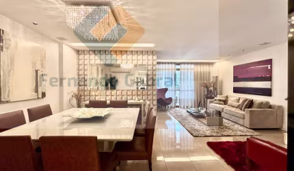 Oportunidade imperdível: Cobertura de luxo com 4 quartos e 4 vagas de garagem em Icaraí, Niterói-RJ - 300m².