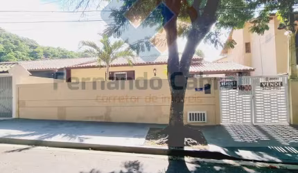 Residência de Luxo à Venda em Piratininga, Niterói-RJ: 3 quartos, 1 suíte, 4 vagas de garagem, 170 m².