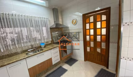Sobrado com 3 dormitórios à venda, 150 m² por R$ 699.000,00 - Itaquera - São Paulo/SP