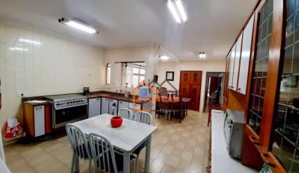 Casa com 3 dormitórios à venda por R$ 718.900,00 - Itaquera - São Paulo/SP