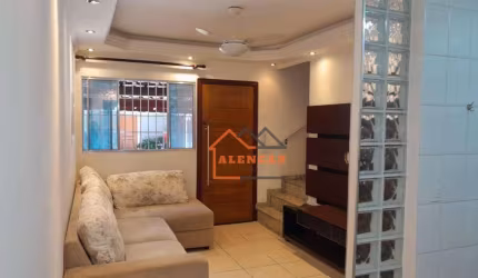Sobrado com 2 dormitórios à venda, 72 m² por R$ 385.900,00 - Itaquera - São Paulo/SP
