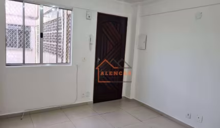 Apartamento com 2 dormitórios para alugar, 42 m² por R$ 1.450,00/mês - Jardim Redil - São Paulo/SP