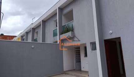 Sobrado com 2 dormitórios à venda, 80 m² por R$ 425.000,00 - Itaquera - São Paulo/SP