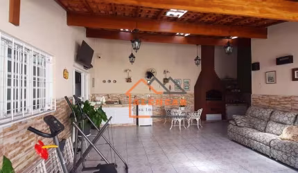 Sobrado com 3 dormitórios à venda, 180 m² por R$ 680.000,00 - Itaquera - São Paulo/SP