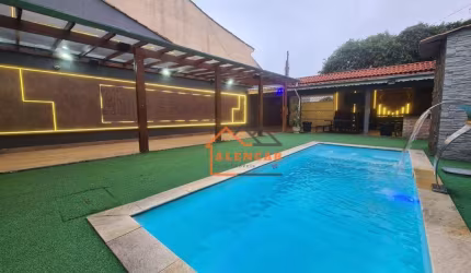 Excelente sobrado com piscina, próximo ao Parque do Carmo em um terreno de 10X30, por R$ 1.300.000 - Cidade Líder - São Paulo/SP