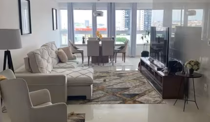 Lindo apartamento com 150 metros com 3 suítes.