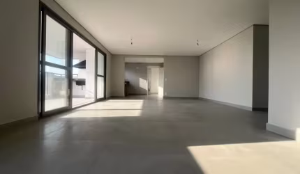 Maravilhoso apartamento andar alto no condomínio The Adress.