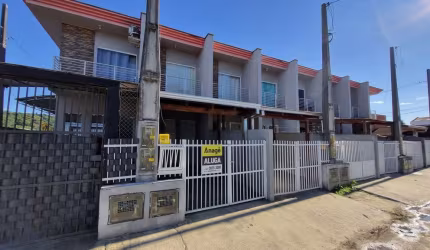 Casa residencial com 2 quartos  para alugar, 55.08 m2 por R$1800.00  - Itinga - Araquari/SC