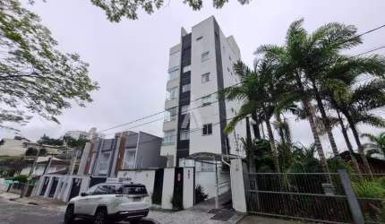 Apartamento com 2 quartos, sendo 1 suite, cozinha, sala de estar/ jantar, 1 bwc social e área de serviço