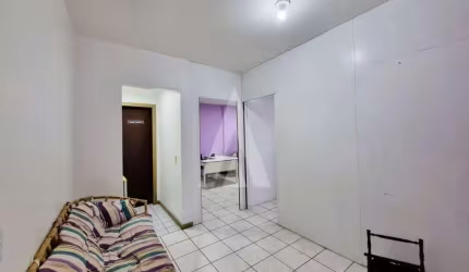 Sala para alugar, 37.12 m2 por R$1300.00  - Centro - Joinville/SC