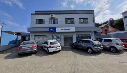 Sala para alugar, 43.00 m2 por R$1350.00  - Santo Antonio - Joinville/SC