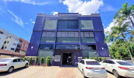 Sala para alugar, 56.00 m2 por R$1800.00  - Saguacu - Joinville/SC