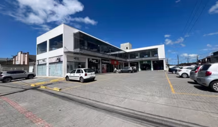 Sala para alugar, 554.00 m2 por R$18000.00  - Fatima - Joinville/SC