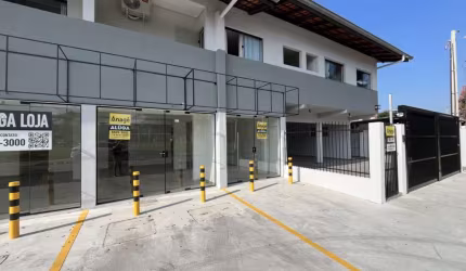 Loja para alugar, 41.00 m2 por R$2400.00  - Comasa - Joinville/SC