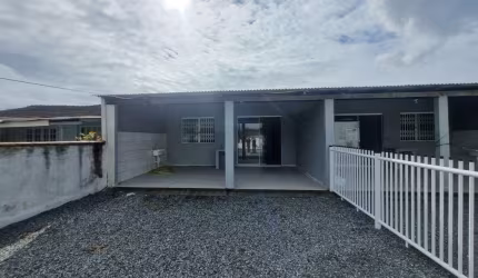 Casa residencial com 2 quartos  para alugar, 60.00 m2 por R$1400.00  - Espinheiros - Joinville/SC