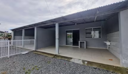 Casa residencial com 2 quartos  para alugar, 60.00 m2 por R$1400.00  - Espinheiros - Joinville/SC