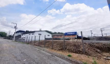 Galpão para alugar, 585.31 m2 por R$23000.00  - Santo Antonio - Joinville/SC