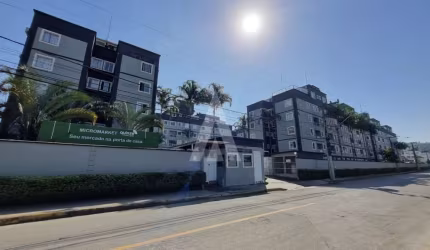 Apartamento com 2 quartos  para alugar, 51.24 m2 por R$1600.00  - Zona Industrial Norte - Joinville/SC