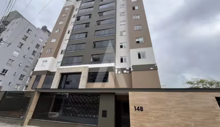Apartamento com 3 quartos  para alugar, 193.74 m2 por R$5600.00  - Anita Garibaldi - Joinville/SC
